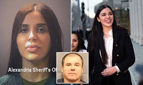 Blanca Aispuro's Instagram, Twitter & Facebook