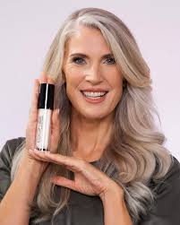 Cone Cosmetics is a high quality cosmetics brand made in Germany. All  products are Cruelty, Mineral oil and Paraben free. The Make-up brand  boasts over 105 shades of make-up It is