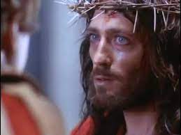 He plays jesus so well that you feel it is really jesus at times. Jesus Of Nazareth Subtitrat 1977 Full Movie Part 2 Youtube