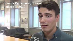 Da gade gij niet bepale. Een Spelende Minister President Tekenend Voor Een Gebrek Aa De Standaard Mobile