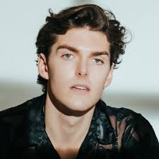 Ryan Watson Henderson (@ryguywatson) • Threads, Say more