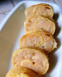 Tamagoyaki is thin layers of eggs cooked and rolled into a log using a special rectangular tamagoyaki pan. Dapurnya Rina Rinso Chicken Egg Roll Chicken Egg Rolls Food Receipes Egg Roll Recipes