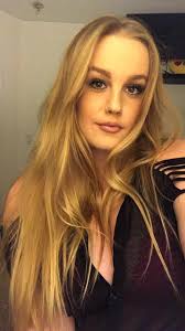 Gail Hoehn's Instagram, Twitter & Facebook