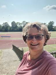 A woman from Rugby is set to run her first race since her school days to  help raise money for a cause close to her heart. Full story:  https://tinyurl.com/462s6sj3
