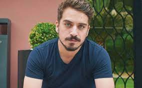 Hoje, passados 13 anos, o ator cresceu e é o leandro de coração d'ouro. Diogo Martins De Luto Ex Moranguito Chora A Morte Da Mae Nova Gente