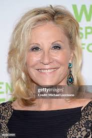 499 Donna 34 Stock Photos, High-Res Pictures, and Images