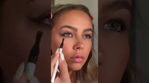 I love this eyeliner!! 💗😍 #lipstick #makeup #makeuptutorial #GRWM  #eyemakeup #eyeliner #blush