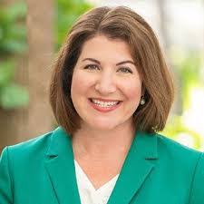 Amy Griggs's Instagram, Twitter & Facebook