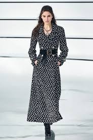 Katie holmes ha encontrado las botas. Vestidos De Moda De Invierno 2021 Vistos En Zara Bershka El Corte Ingles