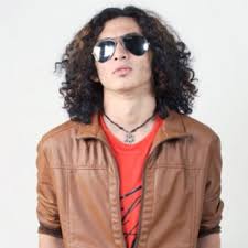 Wann aku dia dan lagu. Aku Dia Dan Lagu Testo Aweera Mtv Testi E Canzoni