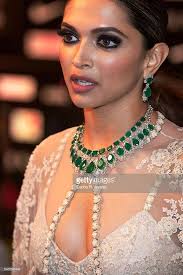Deepika Padukone Attends The 17th Iifa Awards At Ifema On June 25 Deepika Padukone Style Deepika Padukone Hot Deepika Padukone
