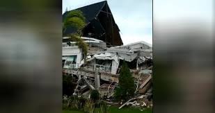 Sebelumnya, bpbd kabupaten majene menginformasikan warganya merasakan gempa kuat selama 5 hingga 7 detik. Nusabali Com Gempa Majene Tewaskan Tiga Orang 2 000 Warga Mengungsi