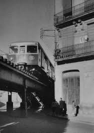 Vias Del Tren De Sants Hoy Cubiertas Por El Calaix Actual Fotos De Barcelona Barcelona Ciudad Barcelona Espana