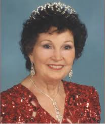 Madisonville, Kentucky! A bloodbath is discovered, in a quiet home, causing  detectives to go through several unlikely suspects. This includes her  retired doctor fiance & even the woman's terminally ill younger sister.