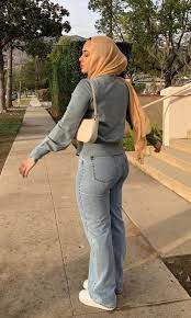 Hijabi booty