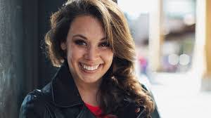 Valerie Callaghan's Instagram, Twitter & Facebook