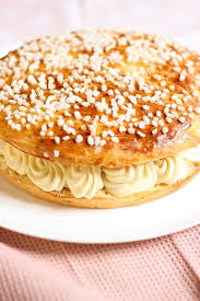 La Meilleure Tarte Tropezienne Elle Mijote Quelque Chose Recette Recette Tarte Tropezienne Recette Recettes De Cuisine