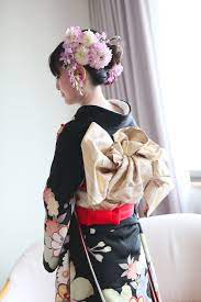 Japanese Wedding Gorgeous Flowers On Hair Japanese Wedding Wabi Sabi Wedding Wedding Inspiration