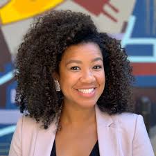 LAURA BOYLE Email & Phone Number