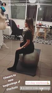 Η αθηνά οικονομάκου και ο φίλιππος μιχόπουλος είναι ένα από τα πιο ερωτευμένα ζευγάρια της ελληνικής showbiz. H Oikonomakoy Epibebaiwse Oti Einai Egkyos Usay Gr