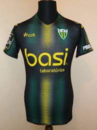 The population in 2011 was 28,946, 1 in an area of 371.22 km². C D Tondela Away Football Shirt 2018 2019