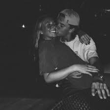 Tons of awesome love couple 4k wallpapers to download for free. Cute Couple Pics Vsco