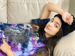 You Used To Call Me On The Cell Phone Pin On Anushka Sen