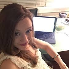 Lyn Yates's Instagram, Twitter & Facebook