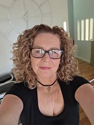 Starr Pet Feeding Services; Would you like a night or two away, and would  rather leave your pet's at home than sending to kennels? Then I'm your  girl. I can come to