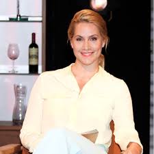 Judith rakers (born 6 january 1976 in paderborn, germany) is a german journalist and television presenter. 0go2jrhc40w8vm