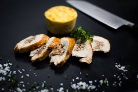 Supreme De Pintade Farcie Aux Marrons Mousseline De Carotte Au Cumin Panais Pintade Farcie Aux Marrons Mousseline De Carotte Supreme De Pintade