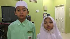 Lagu yang berjudul 'aisyah istri rasulullah' dipopulerkan oleh grup musik sabyan. Jom Solat By Aysha Kamila Feat Ahmad Fahmi Muammar Youtube
