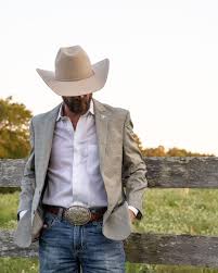 Not just a coat, a statement. Espuela Design Co. designs for the men who  know where they come from and know where they're going. Shop now! #espuela  #espueladesignco #cowboyfashion #cowboystyle #cowboyblazer #cowboysportcoat  #
