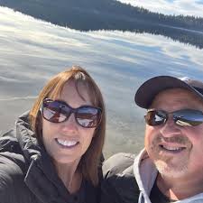 How do you keep lettuce fresh?