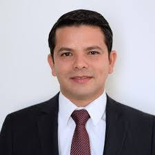 Mario Arango's Instagram, Twitter & Facebook