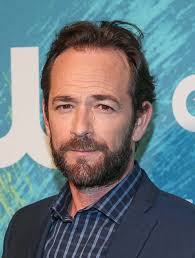 Twitter flips over Luke Perry