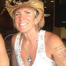 debra hilliard (@folkarthero)