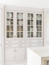 painting kitchen cabinets antique white