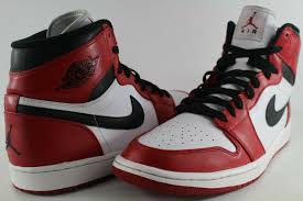 Nike Air Jordan Retro 1 High Chicago Varsity Red Black White Sz 11 5 Air Jordans Retro Nike Air Jordan Retro Air Jordans