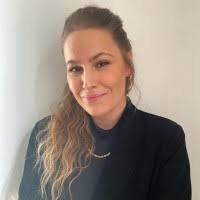 Stephanie Heinz's Instagram, Twitter & Facebook