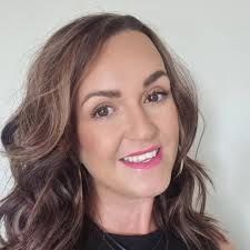 Hi recommendations for a plumber please ive had no hot water since  yesterday. I've called a few people recommended to me and left voicemails  but no reply as of yet. Thanks 😃