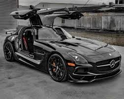 An Eighteenth Century Weavers Cottage Lovingly Restored 18146 Dream Houses Dreamhouses A Weavers Luxury Cars Mercedes Mercedes Car Mercedes Benz Sls Amg
