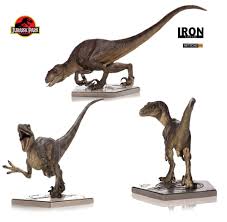 jurassic park art scale statue 1 10 velociraptor attack 31 cm animegami store park art clever girl jurassic park jurassic park movie