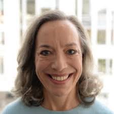 Jennifer Bryson's Instagram, Twitter & Facebook