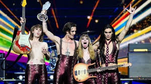 Video of the performance, music video and lyrics of the song. Ouh Dryczdigkm