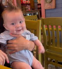 Happy seven months to my cutest, sweetest little Rhett man!🤍