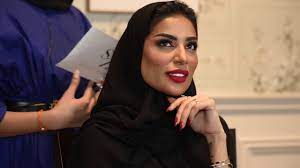 هي فاشينيستا ومدونة من أصل سعودي، وناشطة اجتماعية. Ø§ØªÙ‡Ø§Ù…Ø§Øª ÙØ§Ø·Ù…Ø© Ø§Ù„Ø§Ù†ØµØ§Ø±ÙŠ Ù…Ø¹ Ø´Ù‡Ø¯ Ø´Ùˆ Youtube