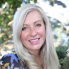 Leighton Cunningham's Instagram, Twitter & Facebook