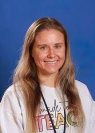 Teresa Makowski's Instagram, Twitter & Facebook