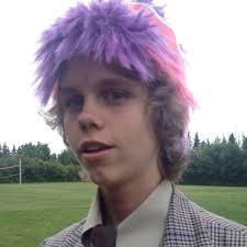 Listen to Three 6 Mafia